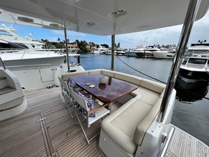 Pura Vida 5 Aft Deck