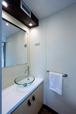 44 Powercat 39 44_overblue_powercat_forward_head_1