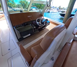 - 10 11_2018 38ft Scout 380 LXF