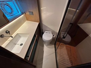Azimut 72 Fly 12 