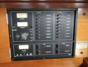 2000 Beneteau 44 Center Cockpit 13 