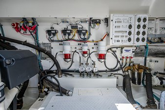 2017 Cruisers Yachts 60 Cantius 73 