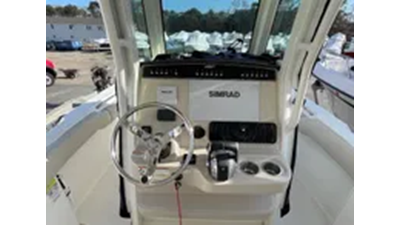 2021 Boston Whaler 250 Outrage  6 