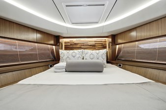 - 43 44_2018 59ft Sea Ray L590 Flybridge