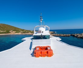  42 M STEEL  MOTOR YACHT 24 