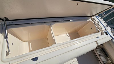 2016 Grady-White Express 330 17 
