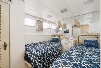 1984 Burger Raised Pilothouse 42 1st VIP Stateroom with Two Double Berths