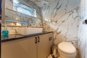 27 M DELUXE MOTOR YACHT 23 