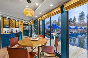 2000 Sumerset House Boat 11 