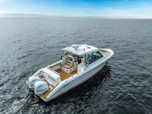2019 Pursuit DC 325 Dual Console 3 
