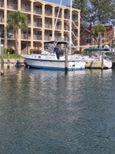 1989 Albin 32 Sportfisher 4 5