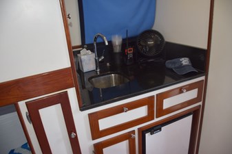 RAMPAGE 23 Galley with granite countertop, stainless sink