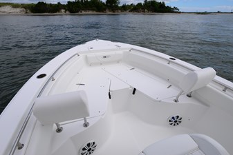 2017 Sea Hunt Triton 225 10 