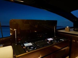 Maori 80ft 25 MAORI 80 YACHT FOR SALE IN DUBAI | PRICE ON APPLICATION | DECK SPACE (10)