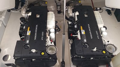 King Fish 30 2018 Riviera 43 Open Bridge volvo penta