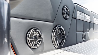 42 Auroris 24 2025 Cigarette 42 Auroris