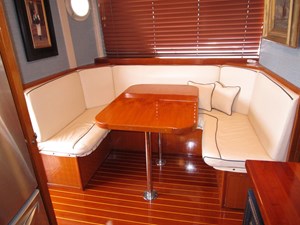MY ALIBI 14 Galley Dinette 