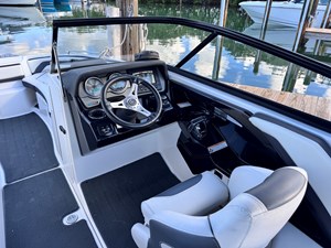 2016 YAMAHA 242 LIMITED S 5 