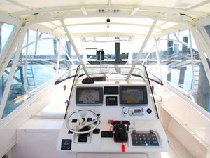 2000 Intrepid 366 Cuddy 12 13