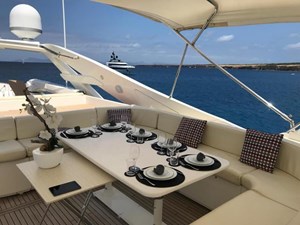 CAMARIK 9 ferretti112-010