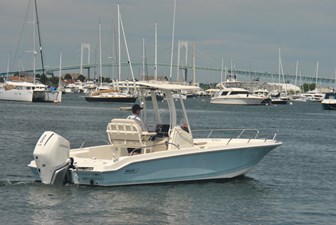 Boston Whaler 250 2 Aft View