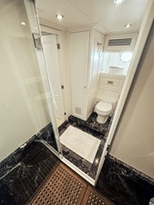 LAZIZA 30 Guest Double Cabin 1 En Suite