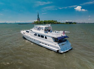 JUSTINE 4 02Exterior