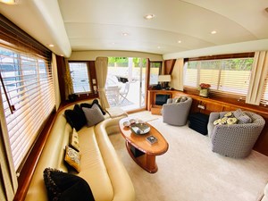 The Motley Crew 32 33_2003 57ft Navigator THE MOTLEY CREW