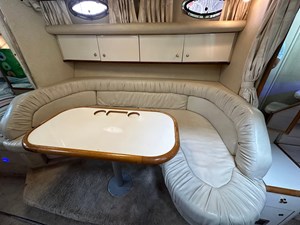 1997 Sea Ray 330 Sundancer 13 