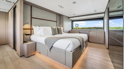 AURORA 27 