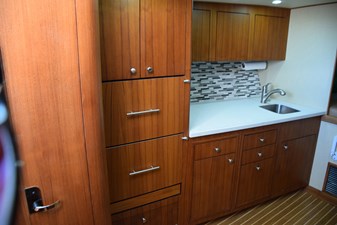 CAZADORA 21 Portside Cabin   