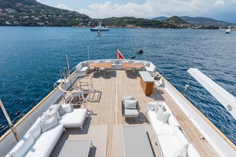 EMERALD 28 