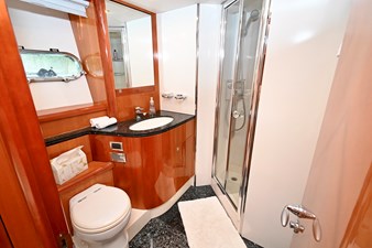 Bella 27 33 Guest Port Head 4