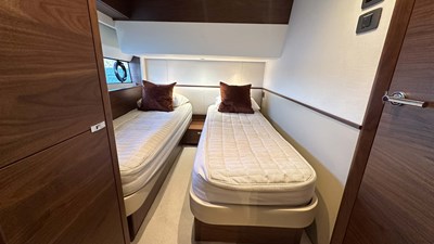 Princess F65 (F65012) 16 Starboard guest stateroom