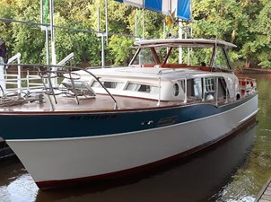 1962 Chris-Craft Constellation 2 