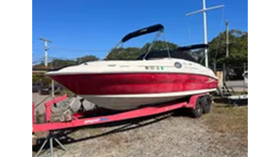 2005 Sea Ray 240 Sundeck 2 