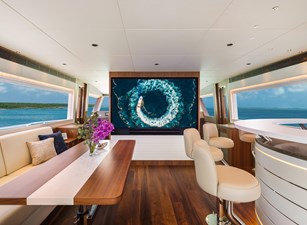 Horizon FD100  5 Horizon FD100 skylounge with TV. 