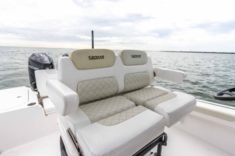 28' Caymas 281HB Center Console 47 