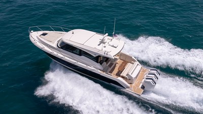 Lorax 5 2024 Tiara Yachts 48 LE