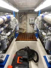 Dirty Secret  7 8__1987 48ft Ocean Super Sport DIRTY SECRET