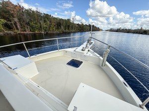 LITTLE LADY 61 Foredeck Starboard