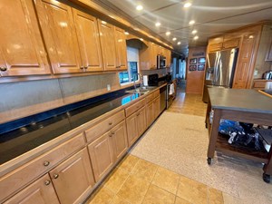 2005 Horizon 18x88 Houseboat 5 