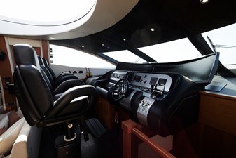 SUNSEEKER PREDATOR 92  11 220522_SCI_PREDATOR_92_UM7_LEICA_ 29