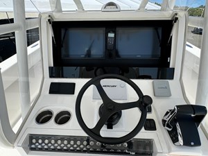 SeaVee 340Z 11 2024-seavee-340z-power-9594868-20241026075730709-1_XLARGE