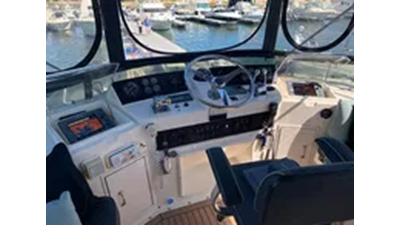 1991 Hatteras 40 Motor Yacht 31 