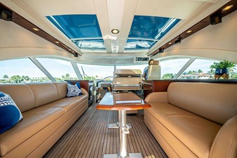 RECON ROYALE 7 Upper salon