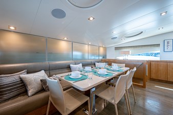 ANDREA VI 13 Galley Dinette