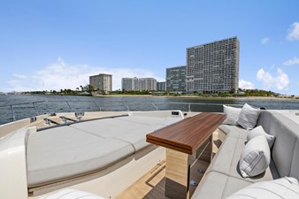 - 9 10_2021 85ft Ferretti Yachts 850