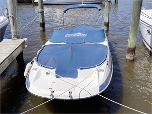 25' Nautic Star 2011 252 SL Sport Deck 0 