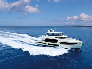 FD75 (NEW BUILD SPECS) 0 FD75 cruising in open ocean.